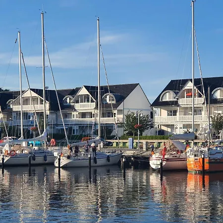 Hafenkiek 55 Exklusiv Wohnen Am Yachthafen Апартаменты Karlshagen
