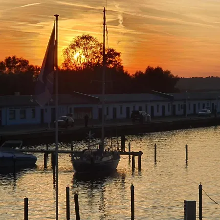 Hafenkiek 55 Exklusiv Wohnen Am Yachthafen Apartmán