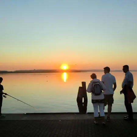 Hafenkiek 55 Exklusiv Wohnen Am Yachthafen Karlshagen