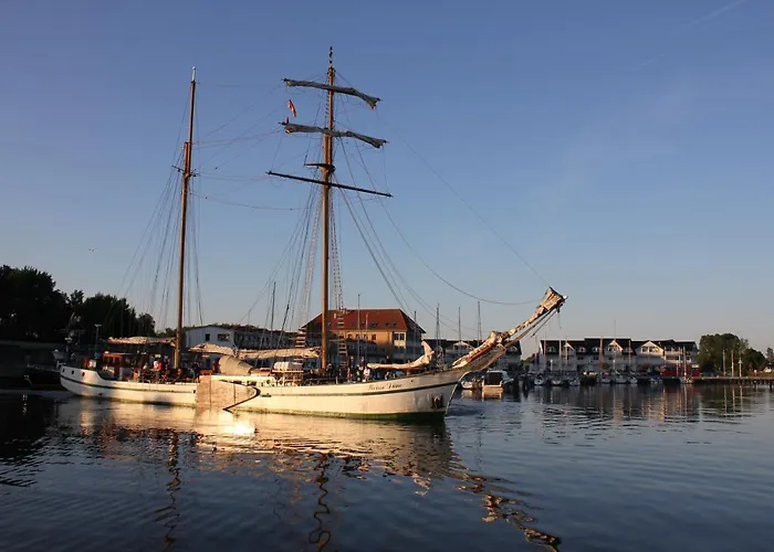 Hafenkiek 55 Exklusiv Wohnen Am Yachthafen *