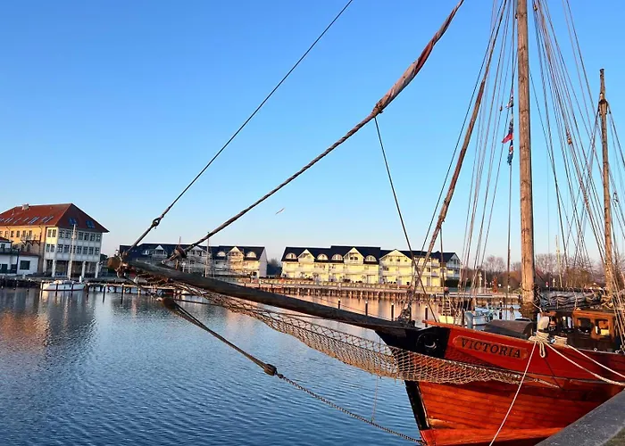 Hafenkiek 55 Exklusiv Wohnen Am Yachthafen * Karlshagen